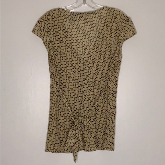 New York & Company Large Semi-Sheer V Neck blouse - Picture 3 of 8